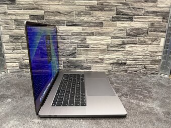 MacBook Pro 16" 2019 i7 / 16GB / 500GB / Pro 5300M - 3