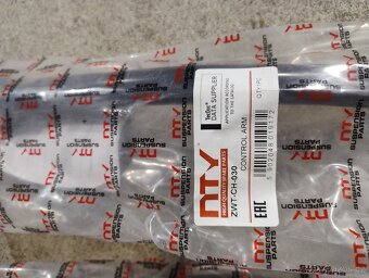 zadní ramena Jeep WK2 - 3