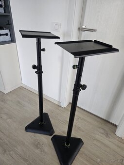 Stojany na reproduktory Gravity SP 3202 VT - 3