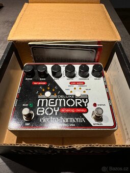 Pedály:Electro-harmonix Memory Boy / Boss Distortion - 3
