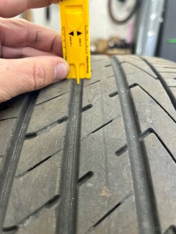 Letní pneumatiky 235/50/19 Hankook DOT 2121 , 5 a 7mm - 3