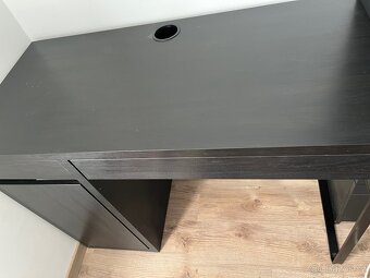 Pracovní stůl IKEA MICKE - 3
