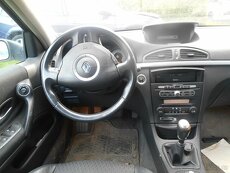 renault laguna 1,9dci 96kw feislift.rok 2005 klima - 3