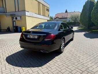 Mercedes-Benz E 220d W213 – 1. majitel, servis Mercedes - 3
