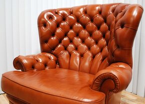 CHESTERFIELD-KŘESLO-KUZE-zn.-WADE-ANGLIE - 3