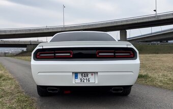 DODGE CHALLENGER R/T 5.7 HEMI V8 MANUÁL - 3