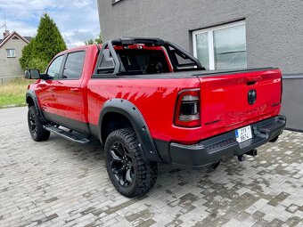 Půjčovna Dodge RAM 1500 - 3