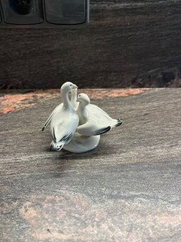 Porcelánová soška nejspíš Royal Dux - husy - 3