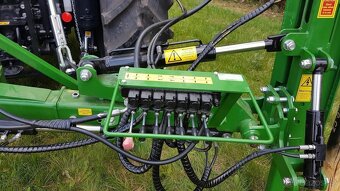 Pronajmu zatloukač kůlu - 3