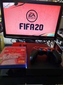 Playstation 4 500Gb, ovladač, hra Fifa 2020 - 3