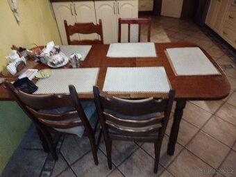 Stůl kuchyňský + židle - 3