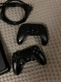 Herní konzole Sony PlayStation 4 - 3