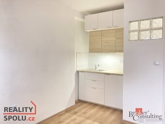 Prodej, komerční/kanceláře, 18 m2, 59501 Velká Bíteš, Žďár n - 3