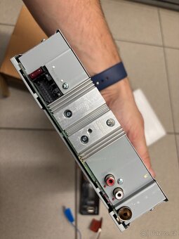 autorádio Kenwood KMM-105RY s USB - 3