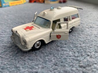 Angličáky Matchbox, Schuco - 3