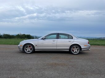 Jaguar S-type 2001 4.0L V8 203kw 93000Km - 3
