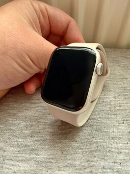Apple Watch 8 45 mm v záruce - 3