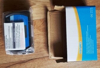 Solární regulátor 10A nabíjení s LCD displejem 12V24V Auto - 3