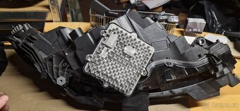 Leve predni svetlo range rover evoque L551 - 3