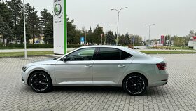 Škoda Superb 2.0tsi 206kw  nové vozidlo 7km - 3