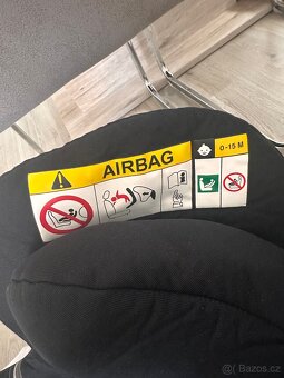 Autosedačka Cybex + základna - 3