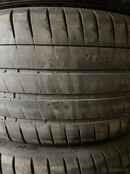 Michelin 285/35R20. 275/35R20 - 3