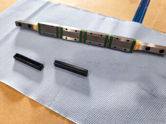 Nové lineární vedení MGN9H - 2x 260mm + 4x jezdec - 3