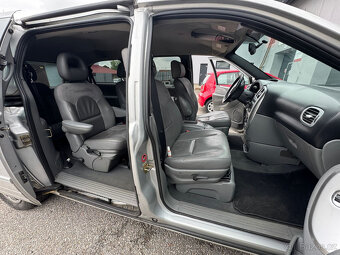 Chrysler Grand Voyager - 3