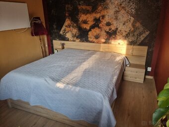 Manželská postel 180x200 včetně roštů, matrace a stolků Top - 3