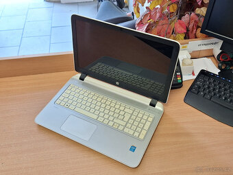 HP Pavilion 15-P107nz - 4x2.66GHz, 8GB RAM, 1TB HDD - 3