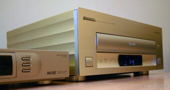 PIONEER HLD-X9 + VICTOR HV-MD2 LD MUSE HI VISION set - 3