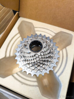 Prodám silniční kazetu Sram RED XG-1290 10-28z - 3