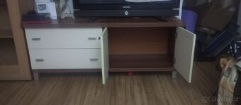 Tv stolek - 3
