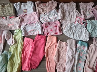 Set oblečení pro holčičku do roka - 3