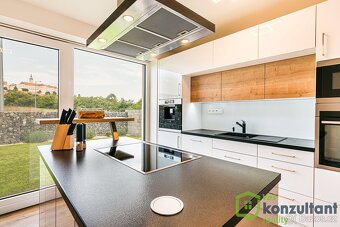 Rodinný dům v Mikulově s luxusním bazénem, ev.č. 00777 - 3