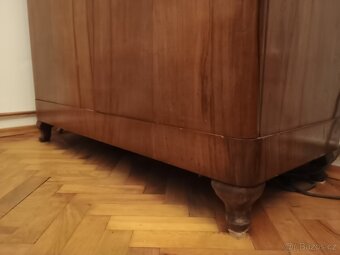 Starožitná leštěná skříň cca 30. léta - 3