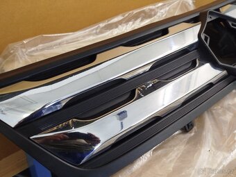 Suzuki Vitara maska - 3