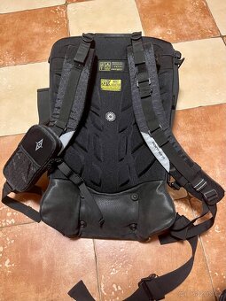 Boblbee 25L GT Lava - univerzální batoh/páteřák - 3