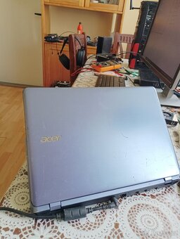 Prodám mini notebooky Acer Aspire E11 - 3