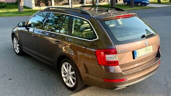 Škoda Octavia, 2.0TDi Elegance, Servis. knížk - 3