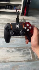 playstation 5 spider man 2 limited edition controller - 3