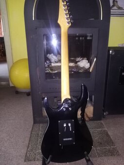 Ibanez - 3