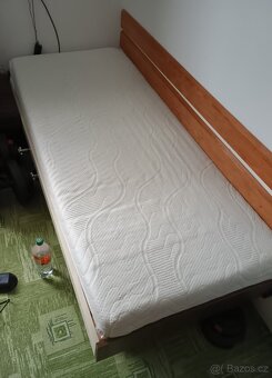 Postel s matrací a roštem - 3