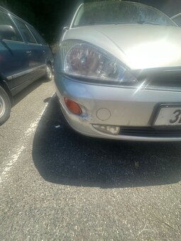 Ford Focus 2000 - 3