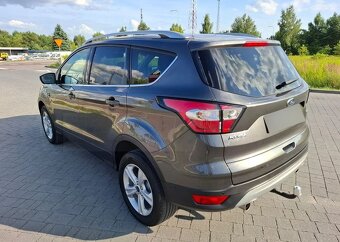 Ford Kuga 1.5 EcoBoost 2x4 Titanium - 3
