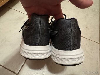 Asics Excite 5 vel 42,5 27cm zánovní - 3