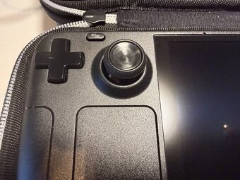 Herní konzole Steam Deck OLED 1 TB s přenosnou taškou – jako - 3