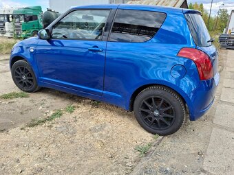 Suzuki Swift - 3