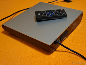 DVD přehrávač TESCO na náhradní díly + dálkový ovladač - 3