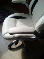 Prodám kancelářské křeslo - 3